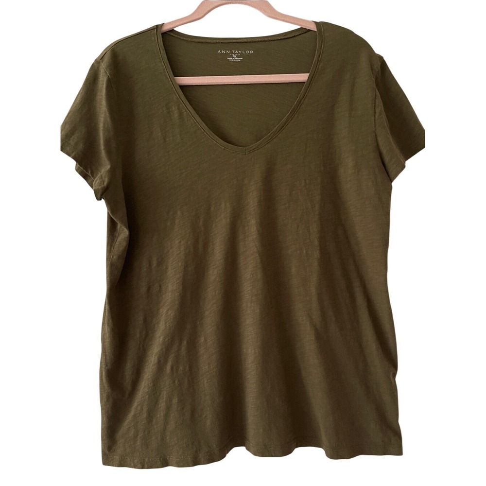 Ann Taylor Factory Olive Green V Neck T Shirt XL